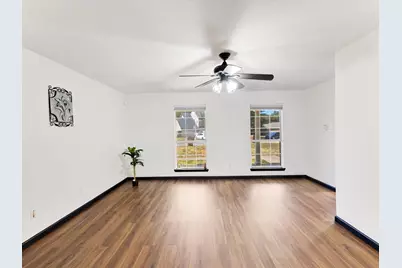 6437 Henco Drive, Fort Worth, TX 76119 - Photo 4