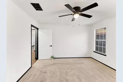6437 Henco Dr Drive, Fort Worth, TX 76119 - Photo 14