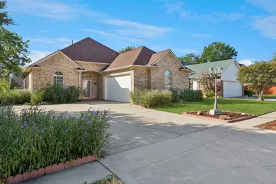 1727 Ridgecrest Drive, Cleburne, TX 76033 - Photo 2