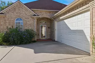 1727 Ridgecrest Dr, Cleburne, TX 76033 - Photo 4