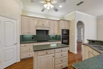 1727 Ridgecrest Drive, Cleburne, TX 76033 - Photo 14