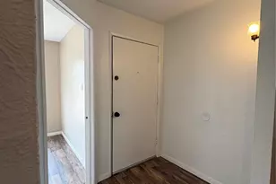 510 Matterhorn St, Cedar Hill, TX 75104 - Photo 4