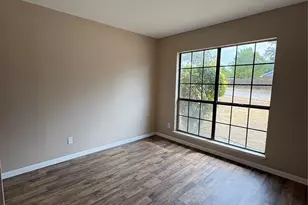 510 Matterhorn St, Cedar Hill, TX 75104 - Photo 6