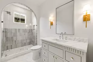 9866 Mixon Dr, Dallas, TX 75220 - Photo 30