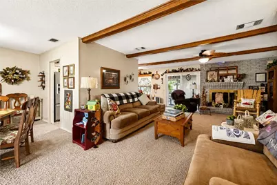 1022 Robin Road, Oak Ridge, TX 75161 - Photo 2