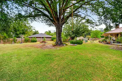 1022 Robin Road, Oak Ridge, TX 75161 - Photo 24