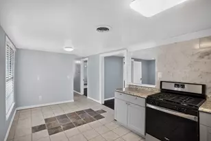 2811 Springdale Rd, Fort Worth, TX 76111 - Photo 18