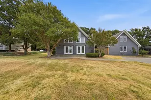 103 Pontiac Dr, Gainesville, TX 76240 - Photo 1