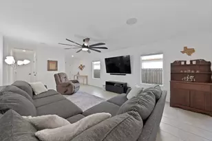 210 Harvest St, Princeton, TX 75407 - Photo 10