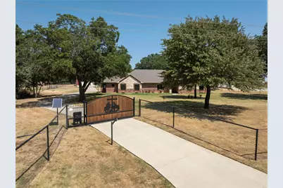 448 County Road 3690, Boyd, TX 76023 - Photo 4