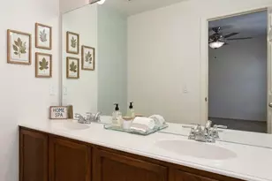 2219 Glacier Park Ln, Grand Prairie, TX 75050 - Photo 16