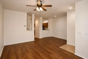 2219 Glacier Park Ln, Grand Prairie, TX 75050 - Photo 4