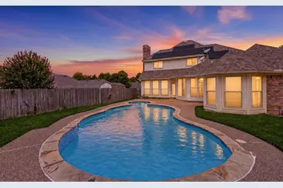 1628 Bedfordshire, Bedford, TX 76021 - Photo 2