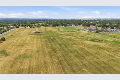544 W Fm 902, Collinsville, TX 76233 - Photo 10