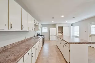 1122 W Park Row Dr, Arlington, TX 76013 - Photo 18