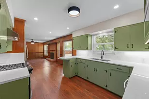 223 N Crest St, Lancaster, TX 75146 - Photo 8