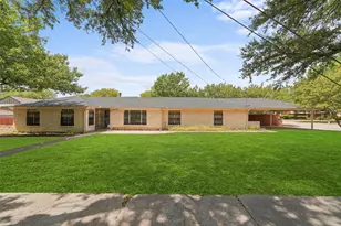 223 N Crest St, Lancaster, TX 75146 - Photo 2