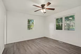 4305 Lucero Dr, Granbury, TX 76048 - Photo 10