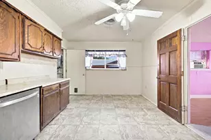 503 N College St, Whitesboro, TX 76273 - Photo 14