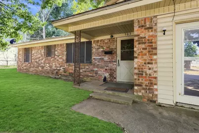 503 N College Street, Whitesboro, TX 76273 - Photo 2