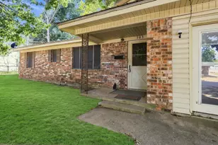 503 N College St, Whitesboro, TX 76273 - Photo 2