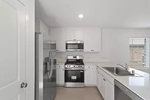 2549 Guineas Ln, Aubrey, TX 76227 - Photo 6