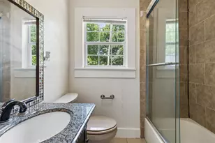 113 W Ave E, Garland, TX 75040 - Photo 8