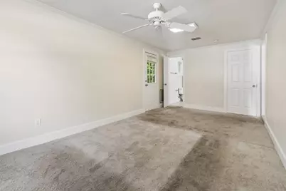 113 W Avenue E, Garland, TX 75040 - Photo 12