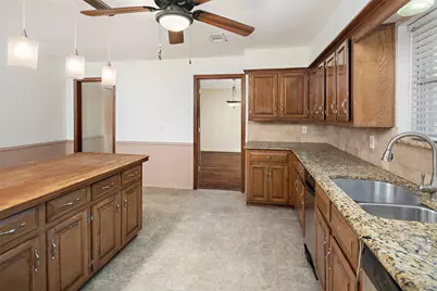 2621 Country Club Parkway, Garland, TX 75043 - Photo 20