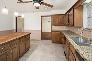 2621 Country Club Pkwy, Garland, TX 75043 - Photo 20