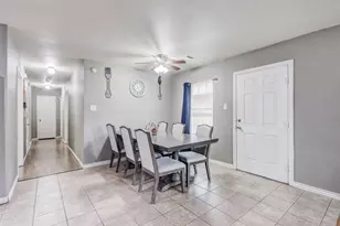 1735 McBroom St, Dallas, TX 75212 - Photo 10