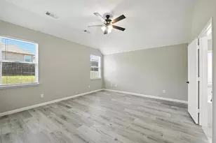 2401 Fall Leaf Ct, Denton, TX 76209 - Photo 8