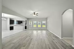 2401 Fall Leaf Ct, Denton, TX 76209 - Photo 2