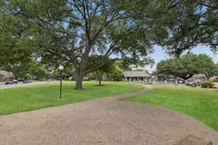 9622 Highland View Dr, Dallas, TX 75238 - Photo 30