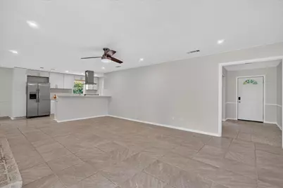 6301 Wheaton Drive, Fort Worth, TX 76133 - Photo 8