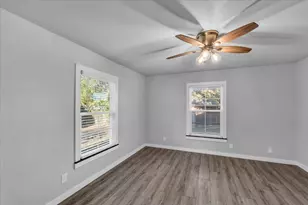 211 W Stegall Dr, Robinson, TX 76706 - Photo 16