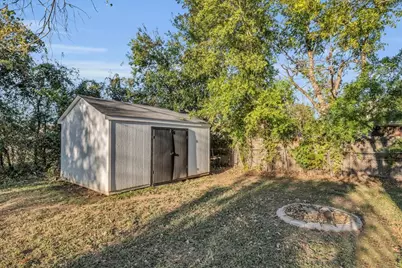 211 W Stegall Drive, Robinson, TX 76706 - Photo 28