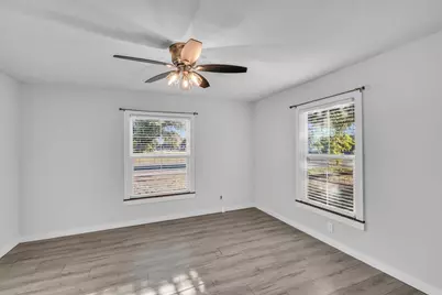 211 W Stegall Drive, Robinson, TX 76706 - Photo 18