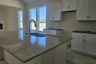 804 Silverleaf Dr, Ennis, TX 75119 - Photo 6