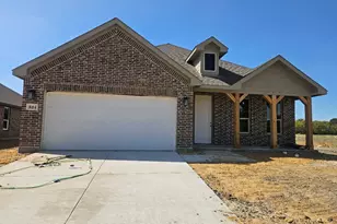 804 Silverleaf Dr, Ennis, TX 75119 - Photo 1