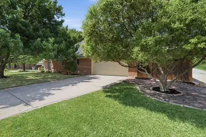 1613 Green Tree Drive, Hurst, TX 76054 - Photo 36