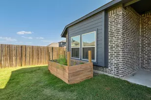 609 Pawprint Holw, Godley, TX 76044 - Photo 34