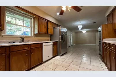 14506 Ablon Drive, Farmers Branch, TX 75234 - Photo 4