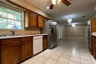 14506 Ablon Dr, Farmers Branch, TX 75234 - Photo 4