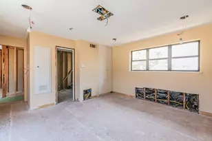 2900 Ryan Pl Dr, Fort Worth, TX 76110 - Photo 32