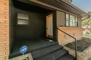 2900 Ryan Pl Dr, Fort Worth, TX 76110 - Photo 6
