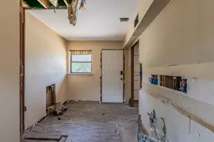 2900 Ryan Pl Dr, Fort Worth, TX 76110 - Photo 20