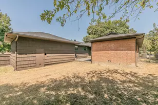 2900 Ryan Pl Dr, Fort Worth, TX 76110 - Photo 38