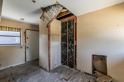 2900 Ryan Place Drive, Fort Worth, TX 76110 - Photo 18
