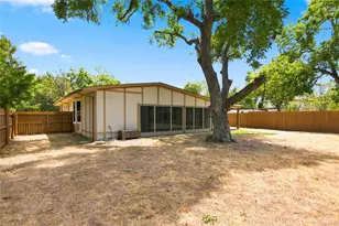 815 National Dr, Irving, TX 75060 - Photo 38